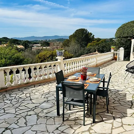 Appartement 2 PERS calme vue dégagée verdure